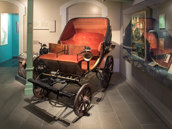Ausflugsziel: Touriseum - Landesmuseum für Tourismus - Schloss Trauttmansdorff