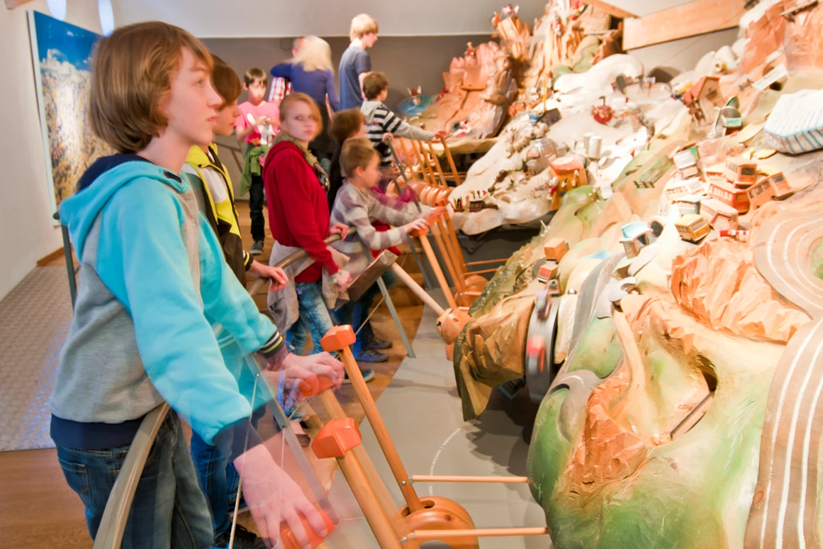 Ausflugsziel: Touriseum - Landesmuseum für Tourismus - Schloss Trauttmansdorff