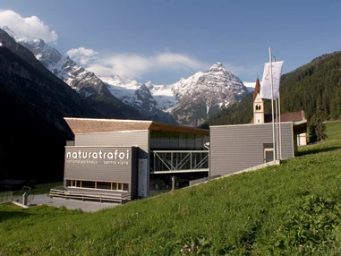 Ausflugsziel: Besucherzentrum naturatrafoi des Nationalparks Stilfserjoch in Trafoi - Nationalparkhaus naturatrafoi