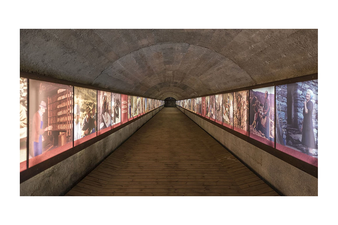 Ausflugsziel: Bildergalerie im Gampenbunker - Gampen Bunker
