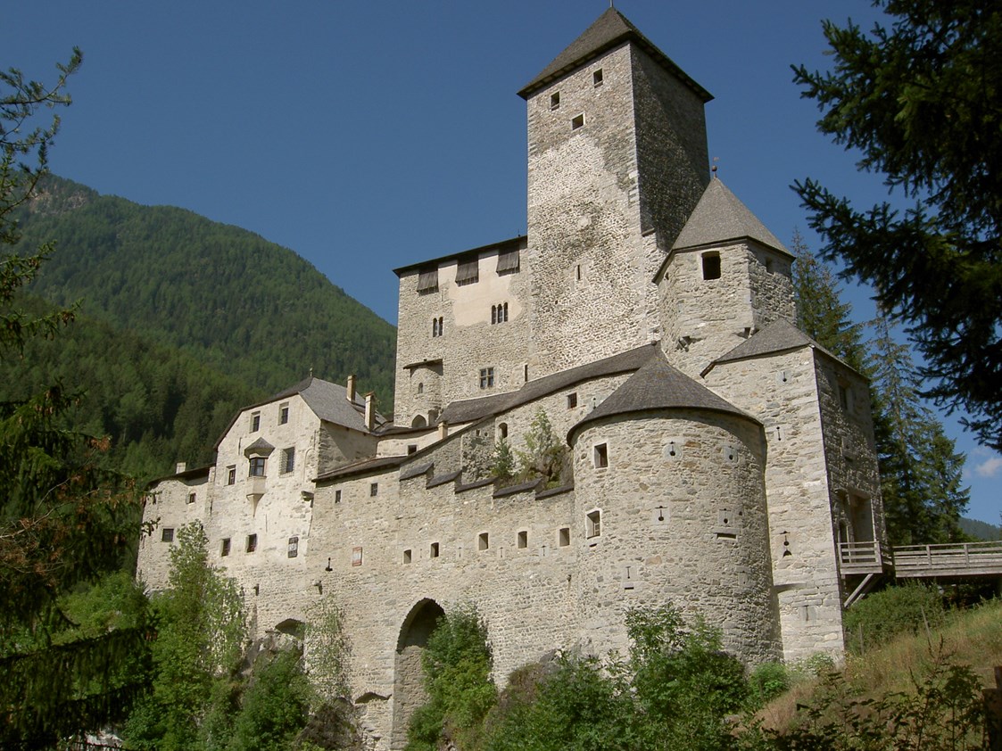 Ausflugsziel: Burg Taufers