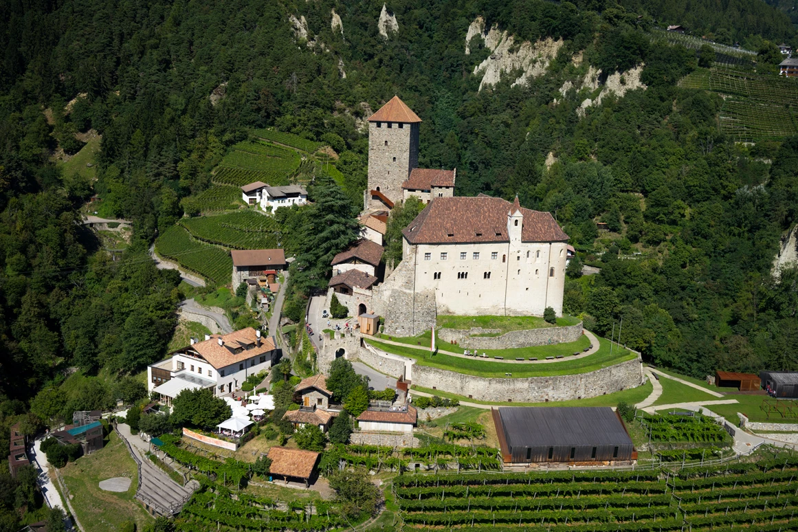 Ausflugsziel: Schloss Tirol - Südtiroler Landesmuseum für Kultur- und Landesgeschichte