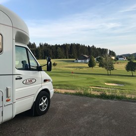 Ausflugsziel: CampingPark Böhmerwald. 5 Stellplätze mit Stromanschluss direkt am Golfplatz bzw. Freizeitpark - Böhmerwaldpark