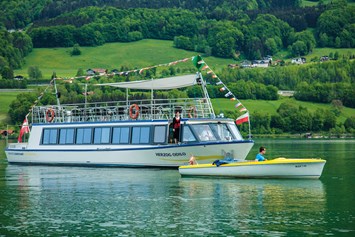 Ausflugsziel: Ausflugsschiff und Elektroboote am Mondsee - Mondsee Schifffahrt Hemetsberger
