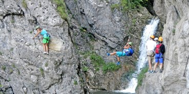 Ausflug mit Kindern - Themenschwerpunkt: Abenteuer - Roßleithen - Fels Hochseilgarten Hexenkessel - "Ein Eimer voll Adrenalin"