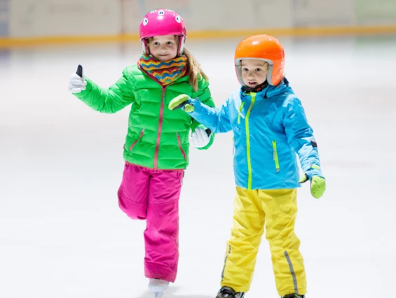 Ausflugsziel: Eislaufplatz Thermenplatz