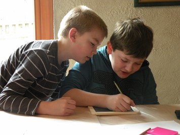 Michelstettner Schule Highlights beim Ausflugsziel Schreibwerkstatt für Groß und Klein