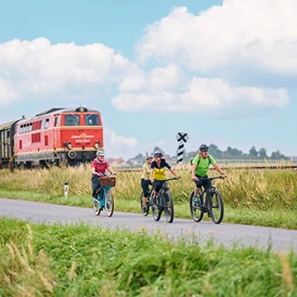 Ausflugsziel: Verbinden Sie eine Bahnfahrt mit einer Radtour - Bahnerlebnis Reblaus Express