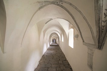 Ausflugsziel: Kreuzgang - Kartäuserkloster "Allerengelsberg" - Klosteranlage Karthaus
