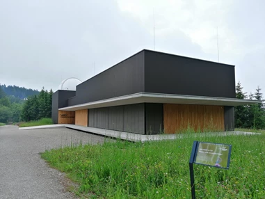Ausflugsziel: VEGA-Sternwarte Haus der Natur