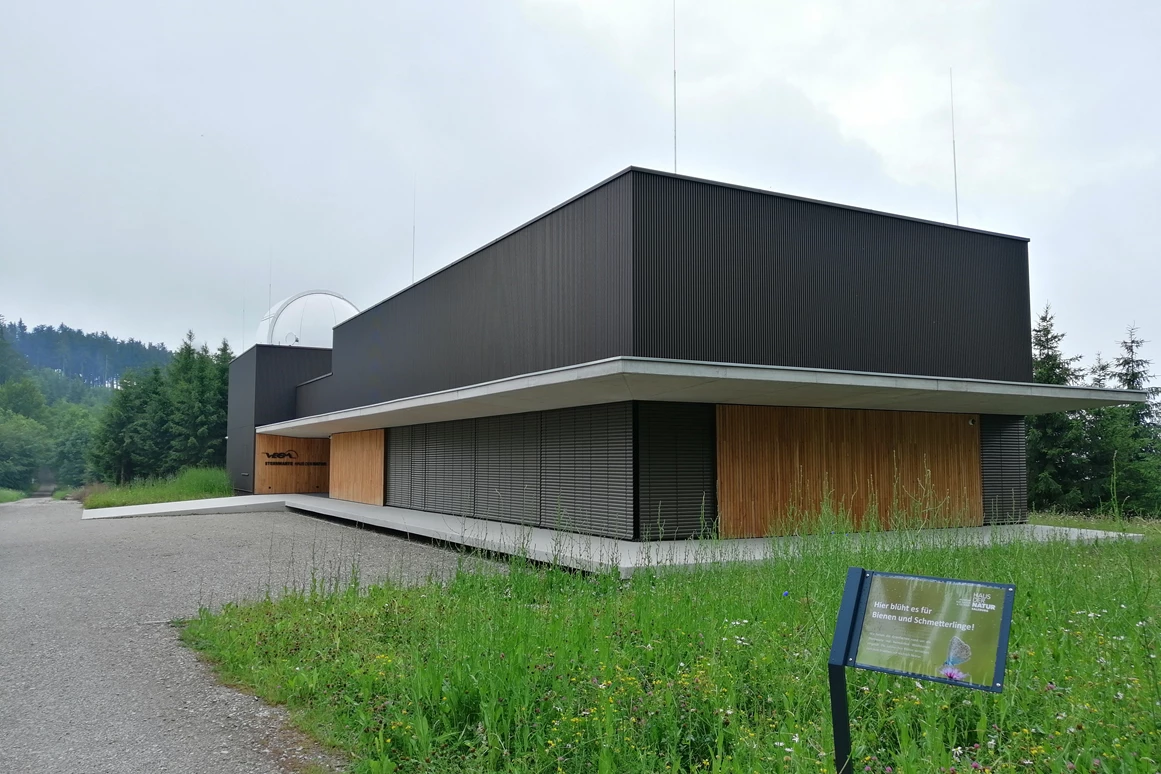 Ausflugsziel: VEGA-Sternwarte Haus der Natur