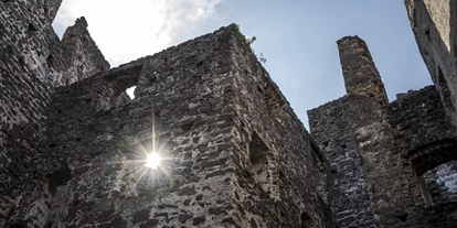 Trip with children - Villnöss - Ruine Leuchtenburg oberhalb des Kalterer Sees - Ruine Leuchtenburg