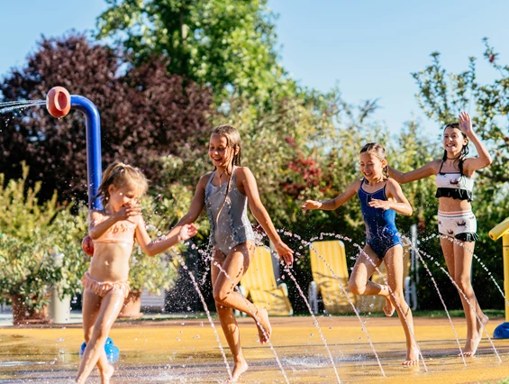 Ausflugsziel: Wasserspaß am Aqua Splash Pad - Allegria Therme Stegersbach