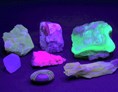 Ausflugsziel: Mineralien unter UV-Licht - Felsenmuseum Bernstein