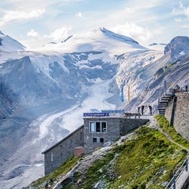 Ausflugsziel: Gletscherbahn-Erlebnis ewiges Eis