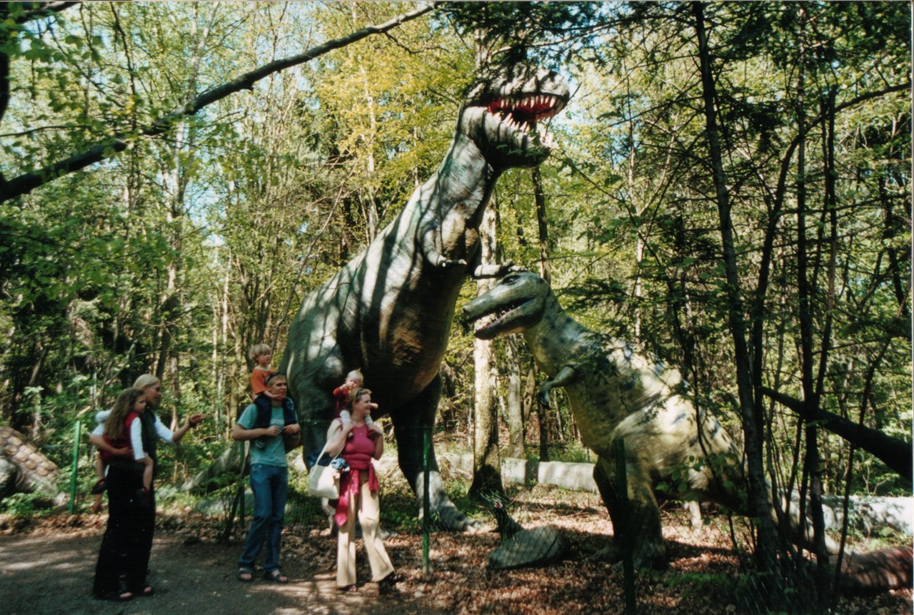 Familienpark Hubhof Highlights beim Ausflugsziel Dinosaurier